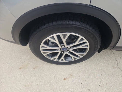 2022 Ford Escape SEL