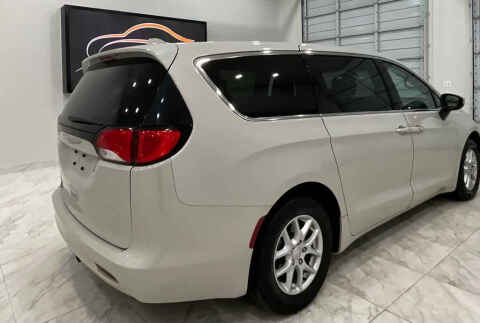 2017 Chrysler Pacifica Touring