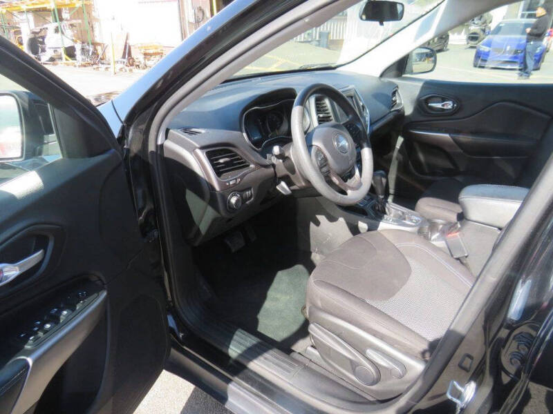 2020 Jeep Cherokee Latitude