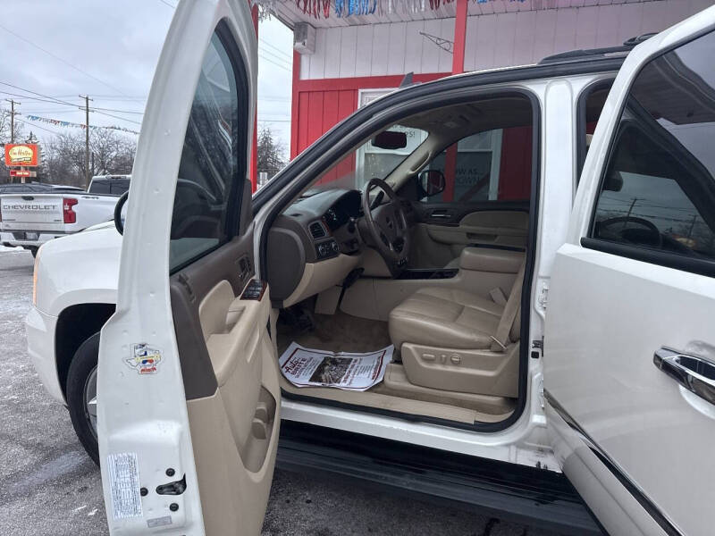 2011 GMC Yukon XL SLT