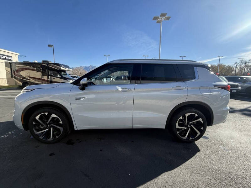 2025 Mitsubishi Outlander PHEV SEL