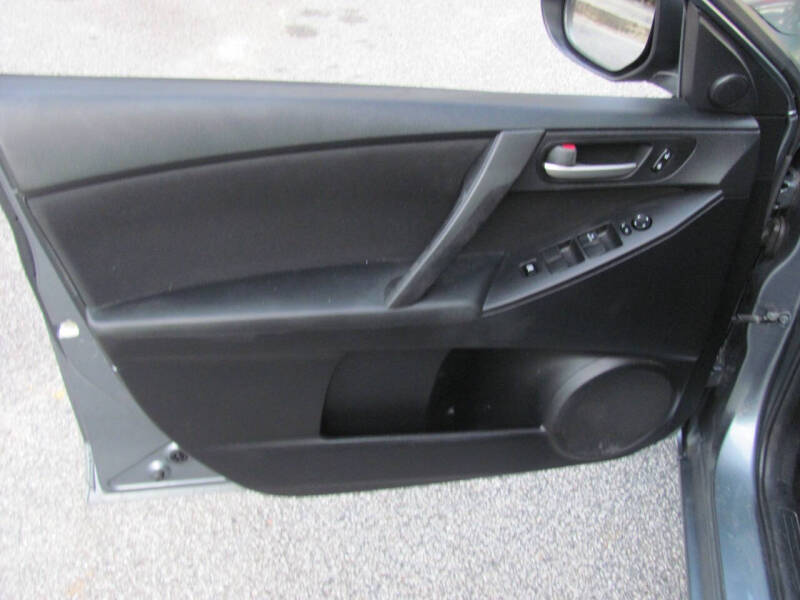 2013 Mazda MAZDA3 i Touring