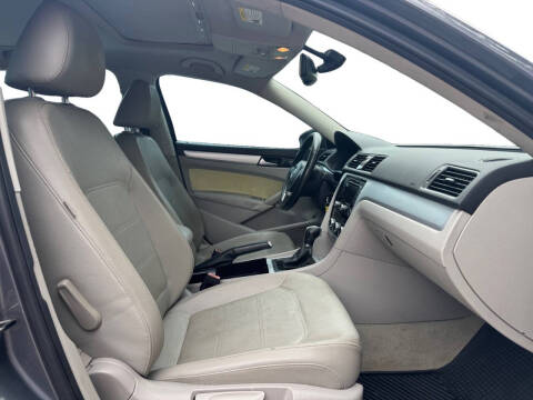 2012 Volkswagen Passat SE