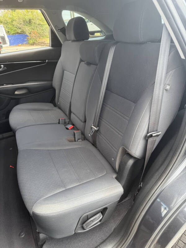 2020 Kia Sorento LX V6