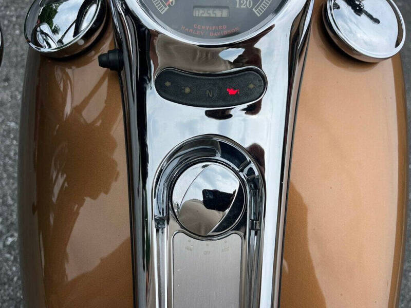 2001 Harley-Davidson FXSTD