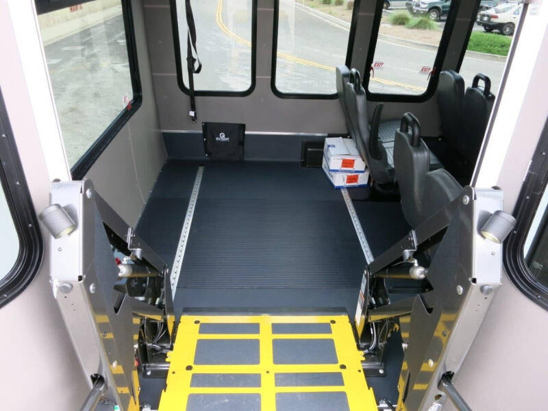 2024 Ford E-450