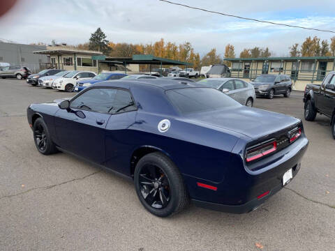 2015 Dodge Challenger SXT