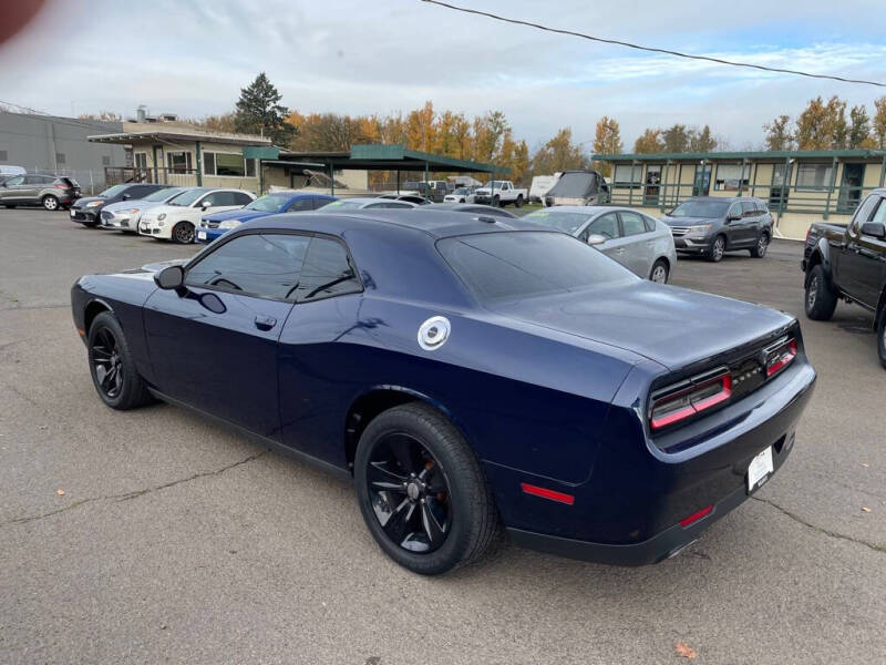 2015 Dodge Challenger SXT