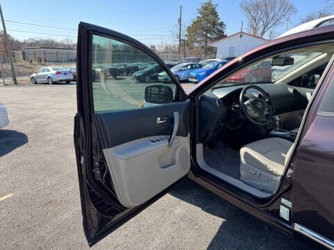 2011 Nissan Rogue S Krom