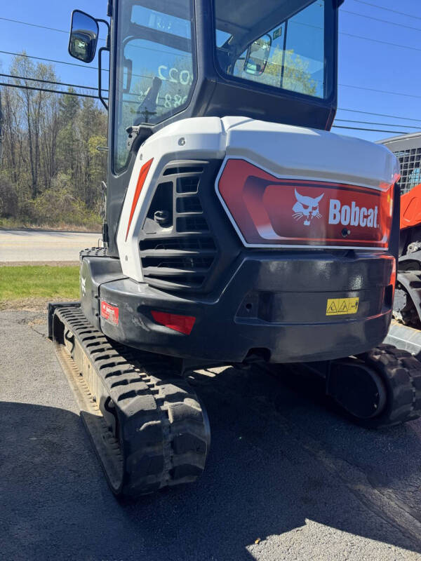 2022 Bobcat E42