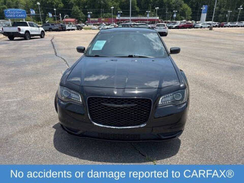2021 Chrysler 300