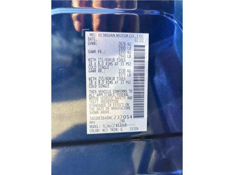 2022 Nissan Pathfinder SV