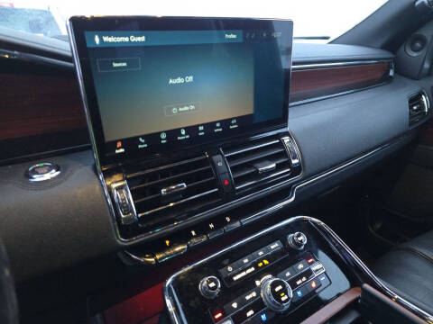 2022 Lincoln Navigator L Reserve