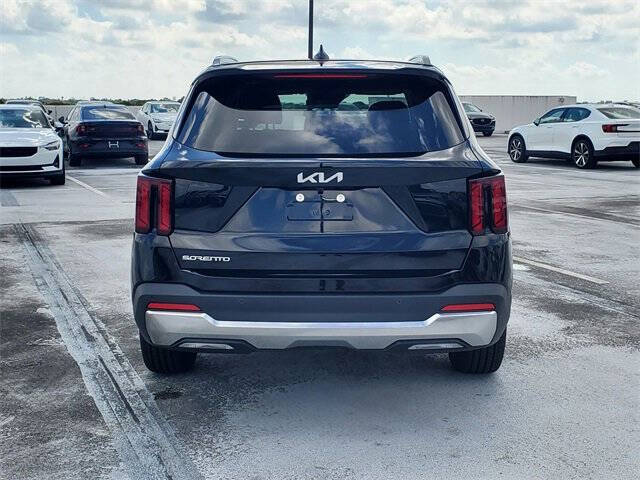 2025 Kia Sorento S