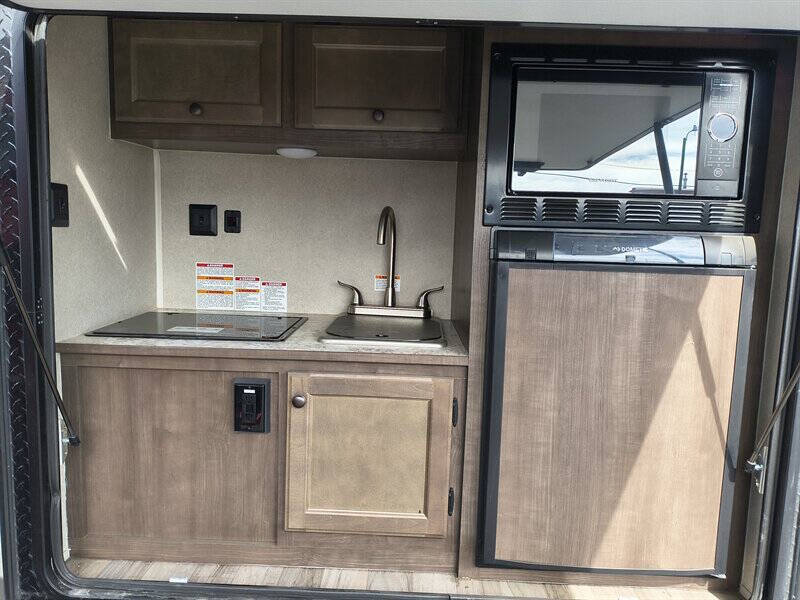 2021 Sunset Park Sunray 109