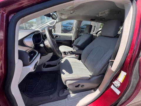 2017 Chrysler Pacifica Touring Plus