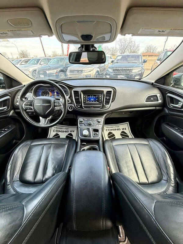 2015 Chrysler 200 C