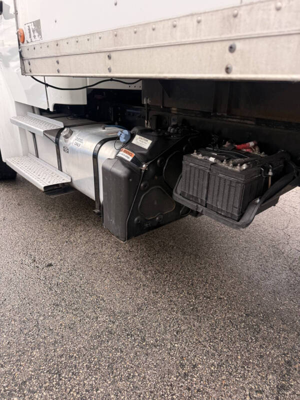 2022 Freightliner M2 106