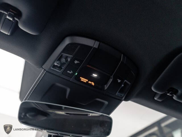 2025 Porsche 911 Carrera