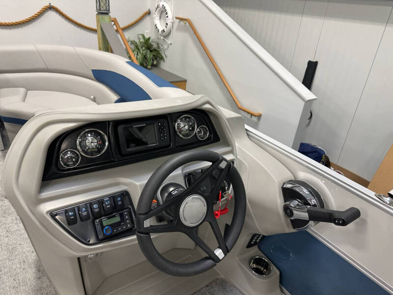 2025 Berkshire 24 UL LE 2.75