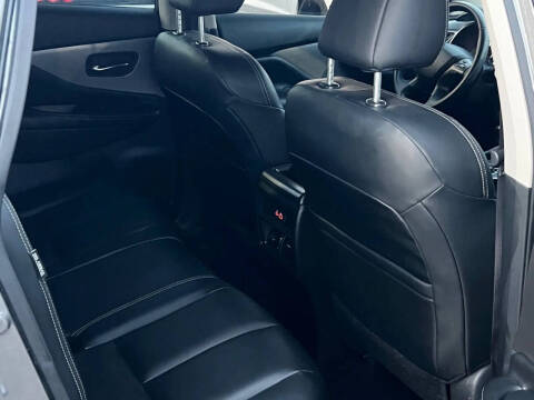 2022 Nissan Murano SV