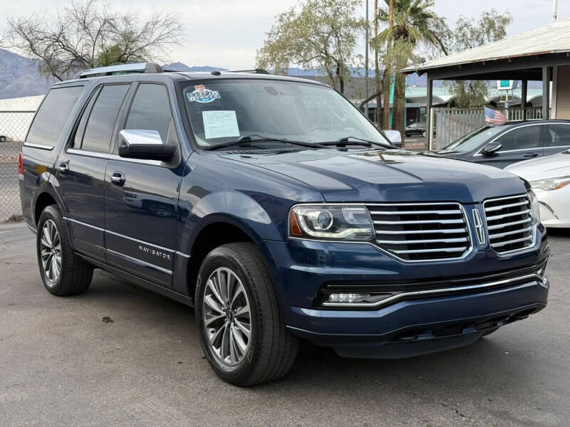 2017 Lincoln Navigator Select