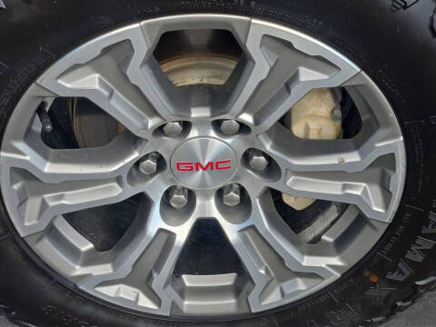 2023 GMC Yukon XL SLE
