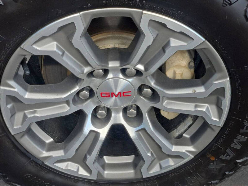 2023 GMC Yukon XL SLE
