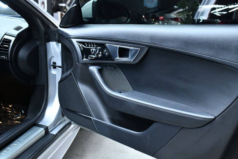 2016 Jaguar F-TYPE S