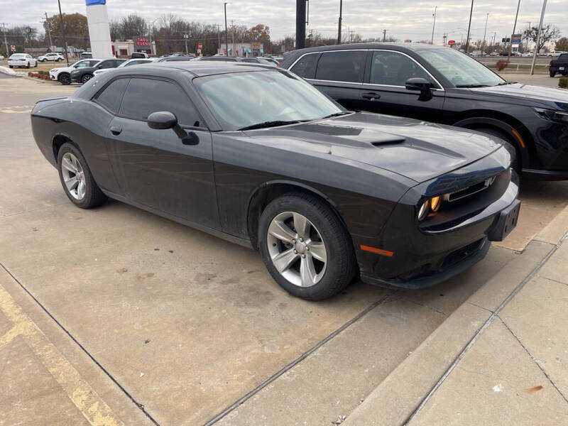 2016 Dodge Challenger SXT