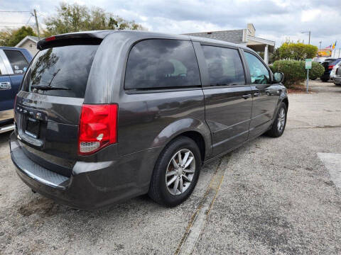 2014 Dodge Grand Caravan SE
