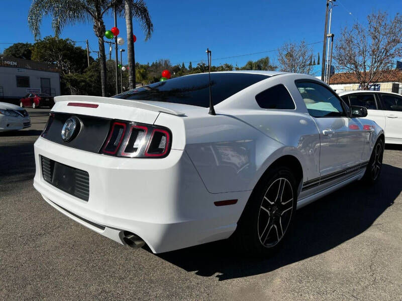 2014 Ford Mustang V6