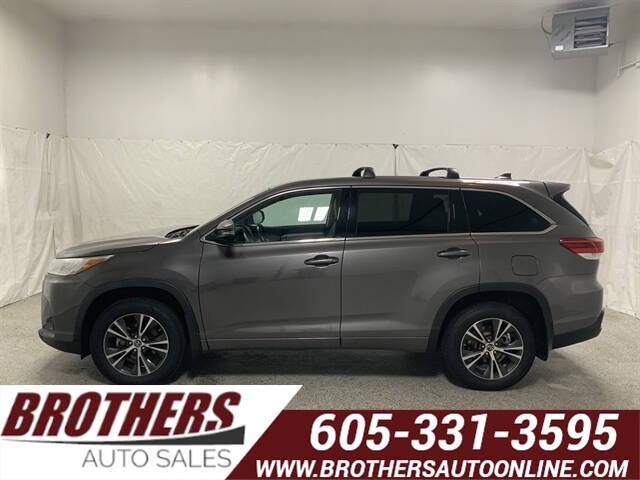 2018 Toyota Highlander LE
