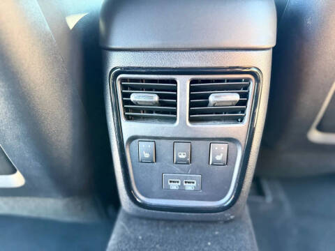 2021 Chrysler 300 S V8