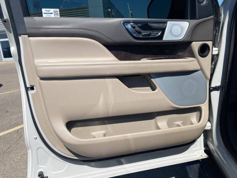 2023 Lincoln Navigator L Reserve