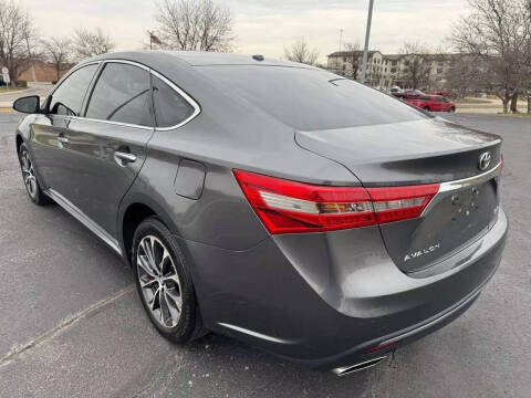 2018 Toyota Avalon XLE
