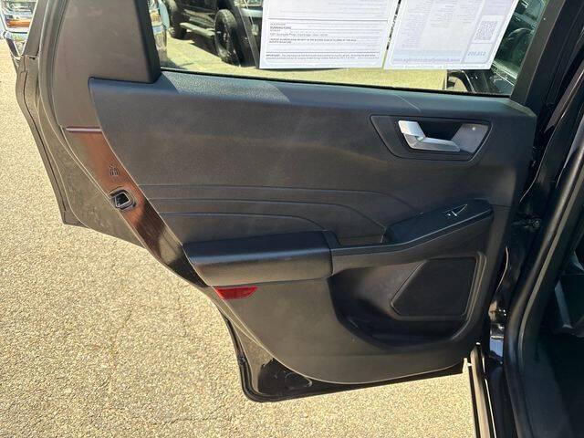 2025 Ford Escape Platinum