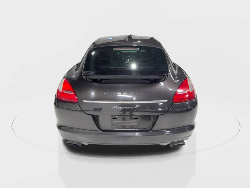 2011 Porsche Panamera