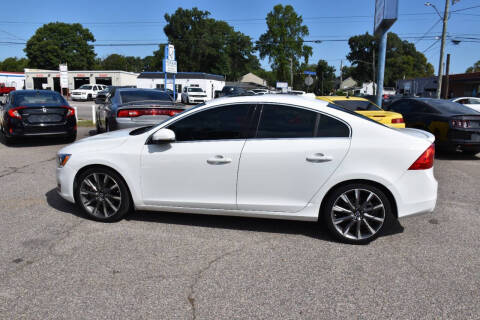 2015 Volvo S60 T5 Drive-E Platinum