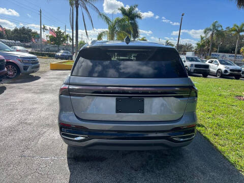 2024 Lincoln Nautilus Reserve