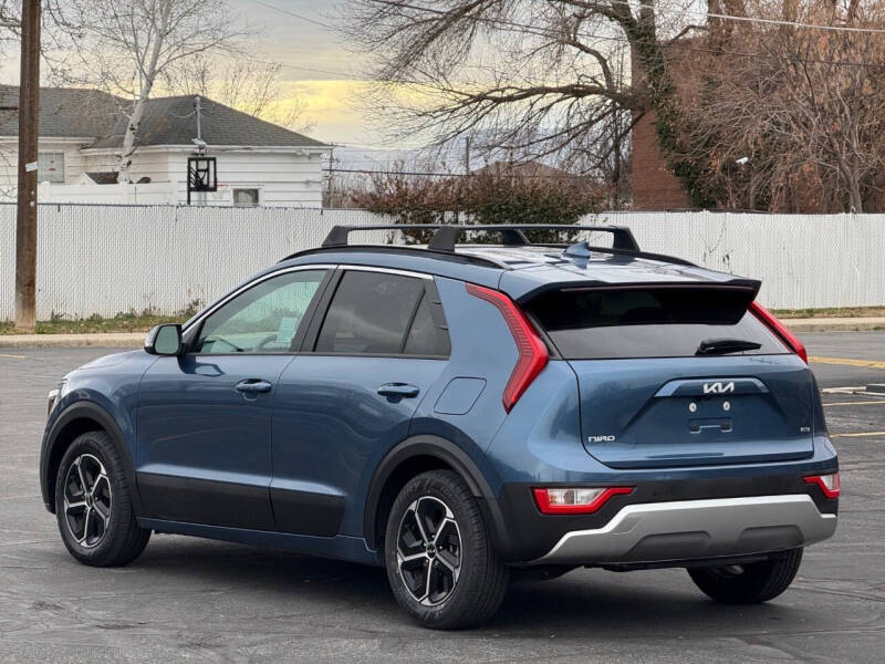 2024 Kia Niro EX