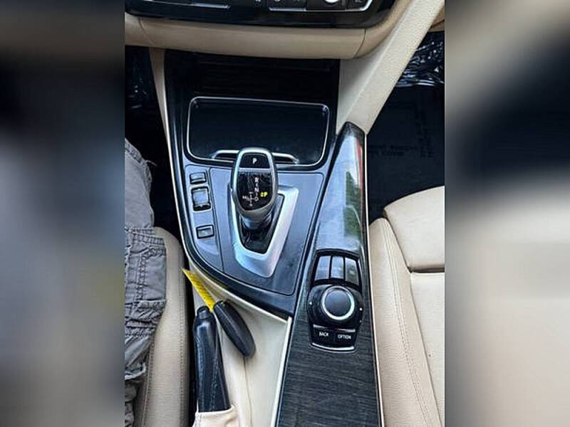 2017 BMW 3 Series 330i