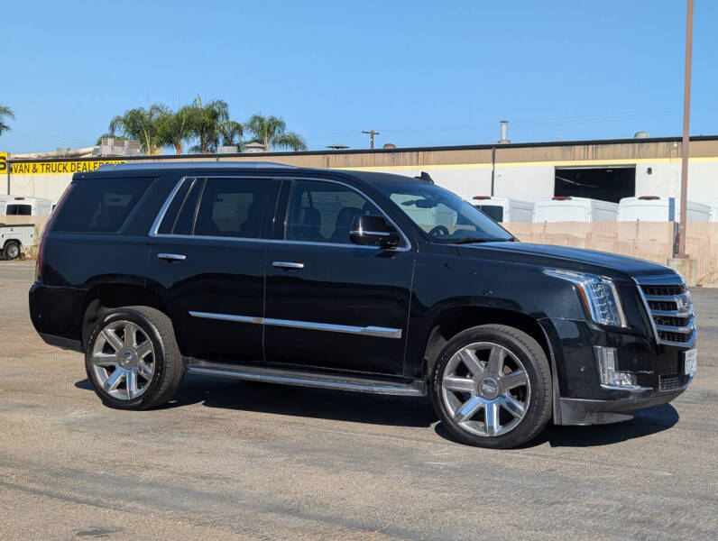 2018 Cadillac Escalade Luxury