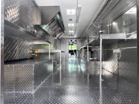 2013 Freightliner MT55 Chassis