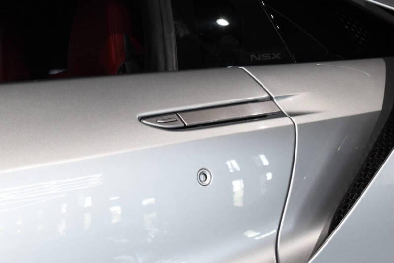 2017 Acura NSX SH-AWD Sport Hybrid