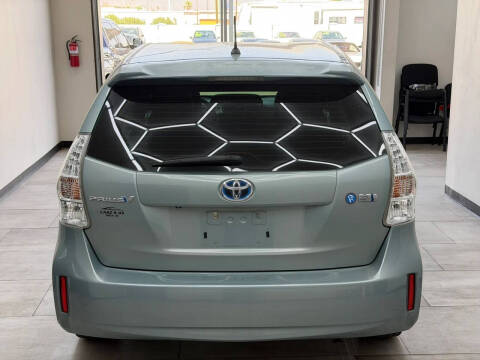 2013 Toyota Prius v
