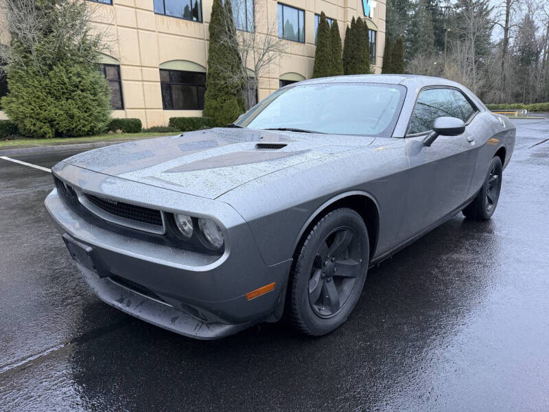 2012 Dodge Challenger SXT's photo