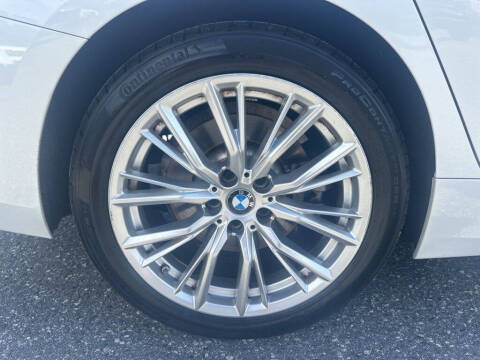 2024 BMW 3 Series 330i