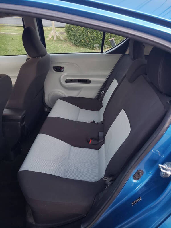 2014 Toyota Prius c One