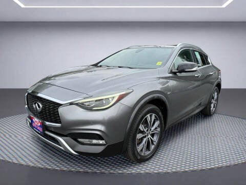 2017 Infiniti QX30 Premium